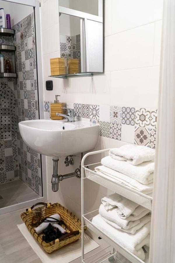 A Casa Di Nonna Ada Apartment มันดูเรีย ภายนอก รูปภาพ